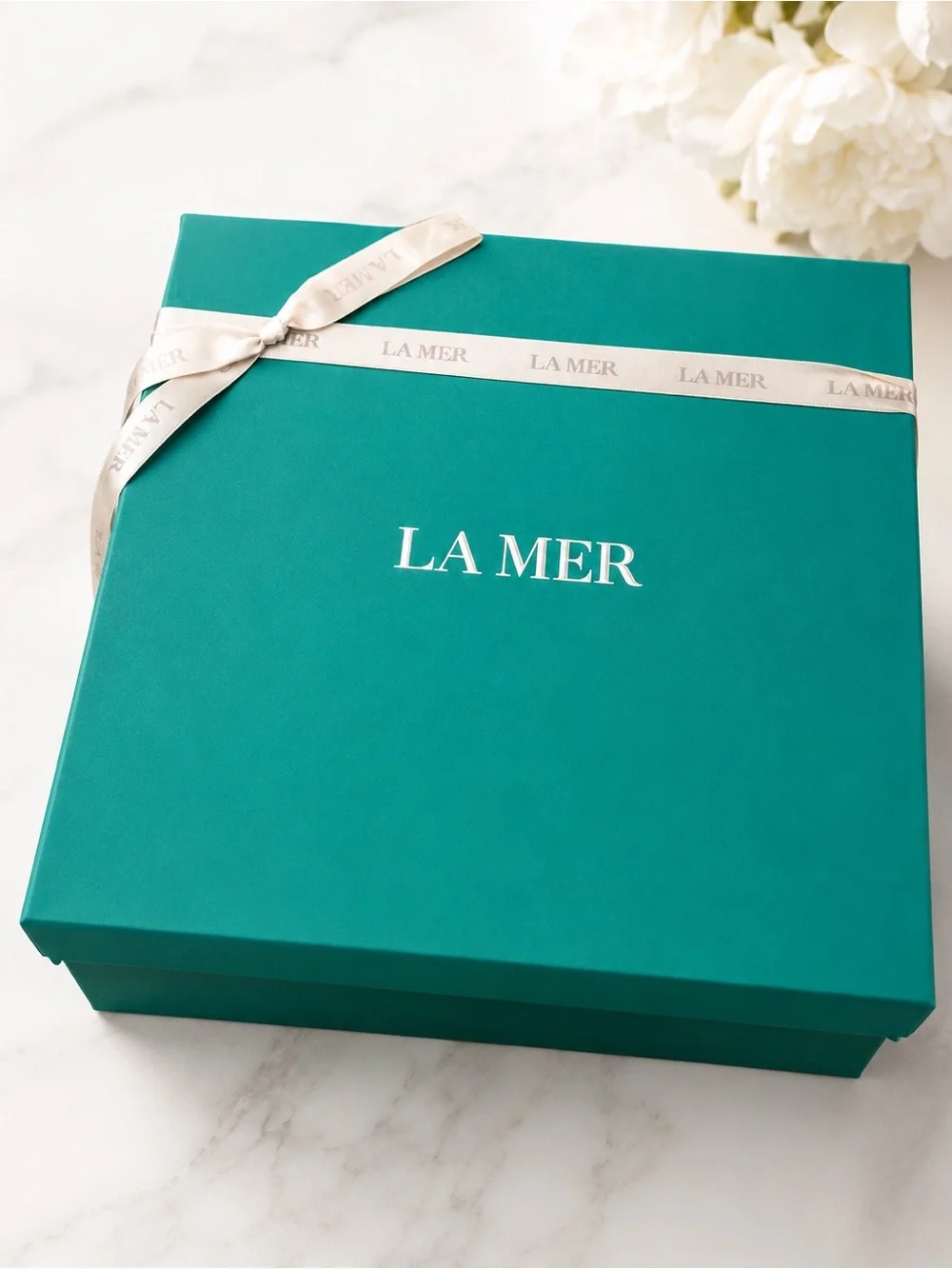La Mer Green Medium Gifting Box